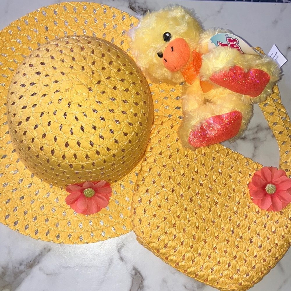 Yellow Woven Hat and Bag Set‎ with Duck Plush 🐣🧡